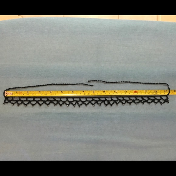 Hand Crafted Elegant Adjustable Choker - Picture 5 of 8